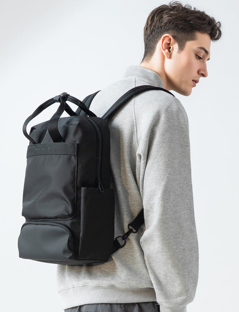 Mochila Mark Ryden UrbanShield