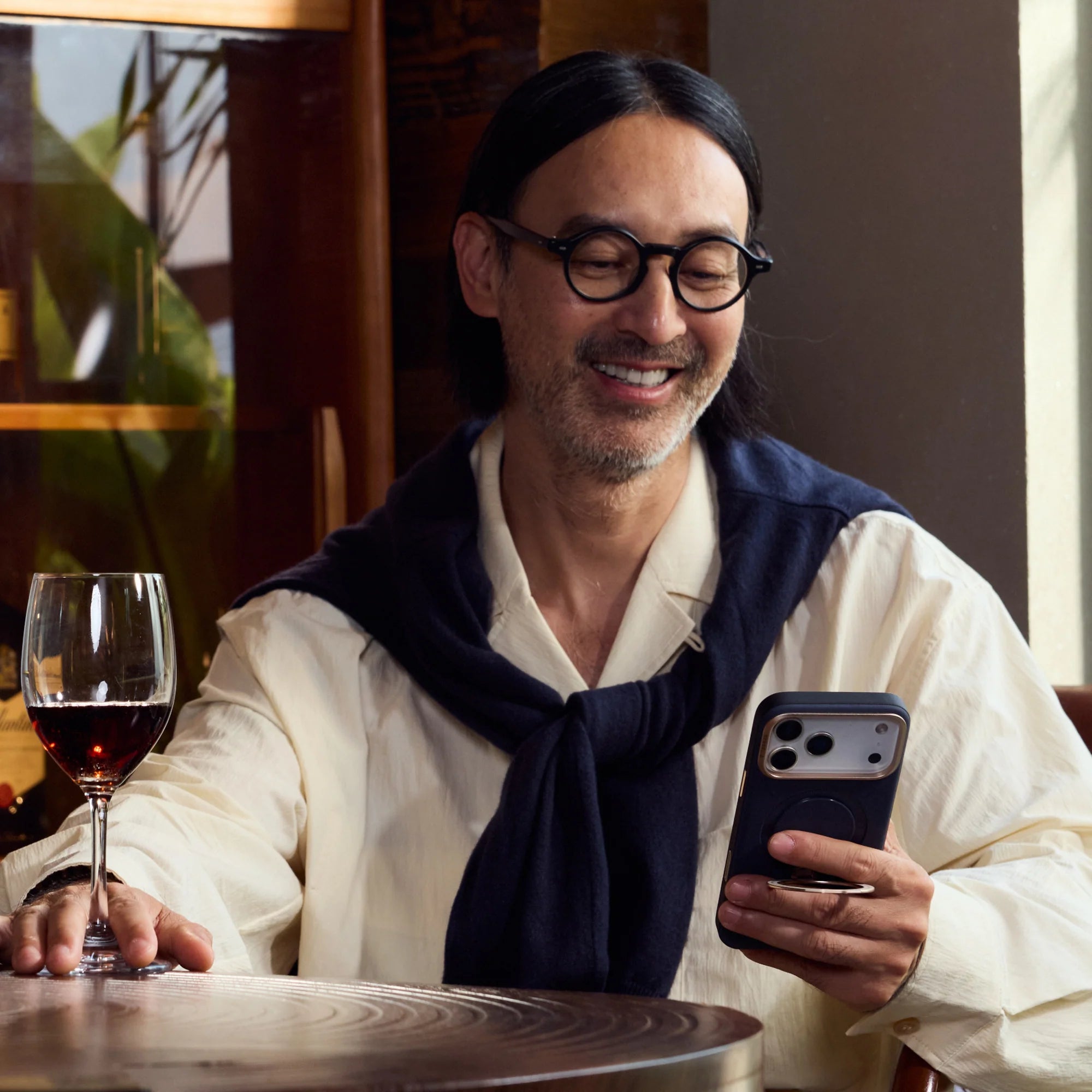 Torras Ostand Premium Leather Case for iPhone 17 Pro Max