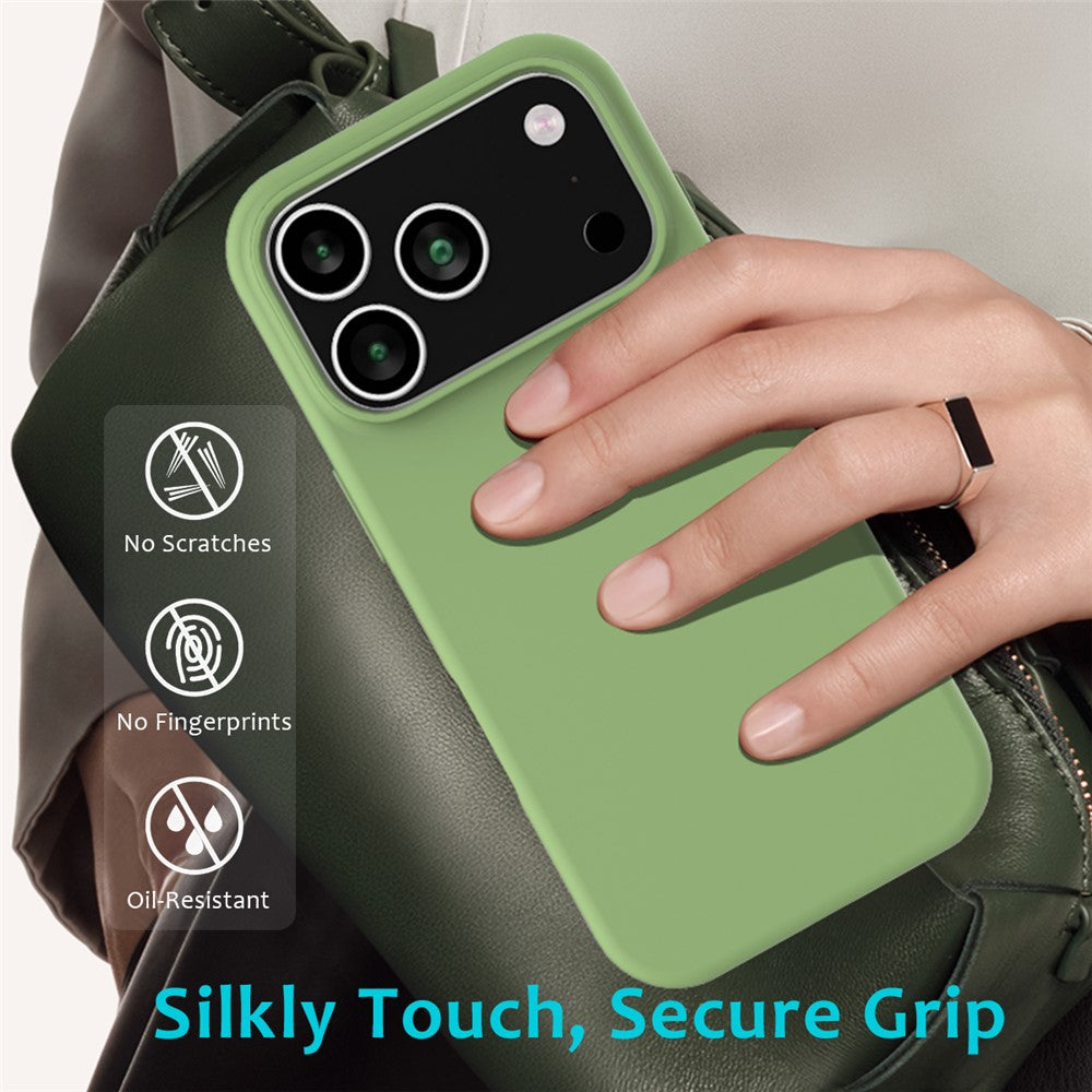 Capa SoftTouch Silicone para iPhone 17 Pro Max -  .